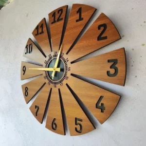 Slice Style Wooden Wall Clock – Creative Food-Themed Unique Home Décor Clock
